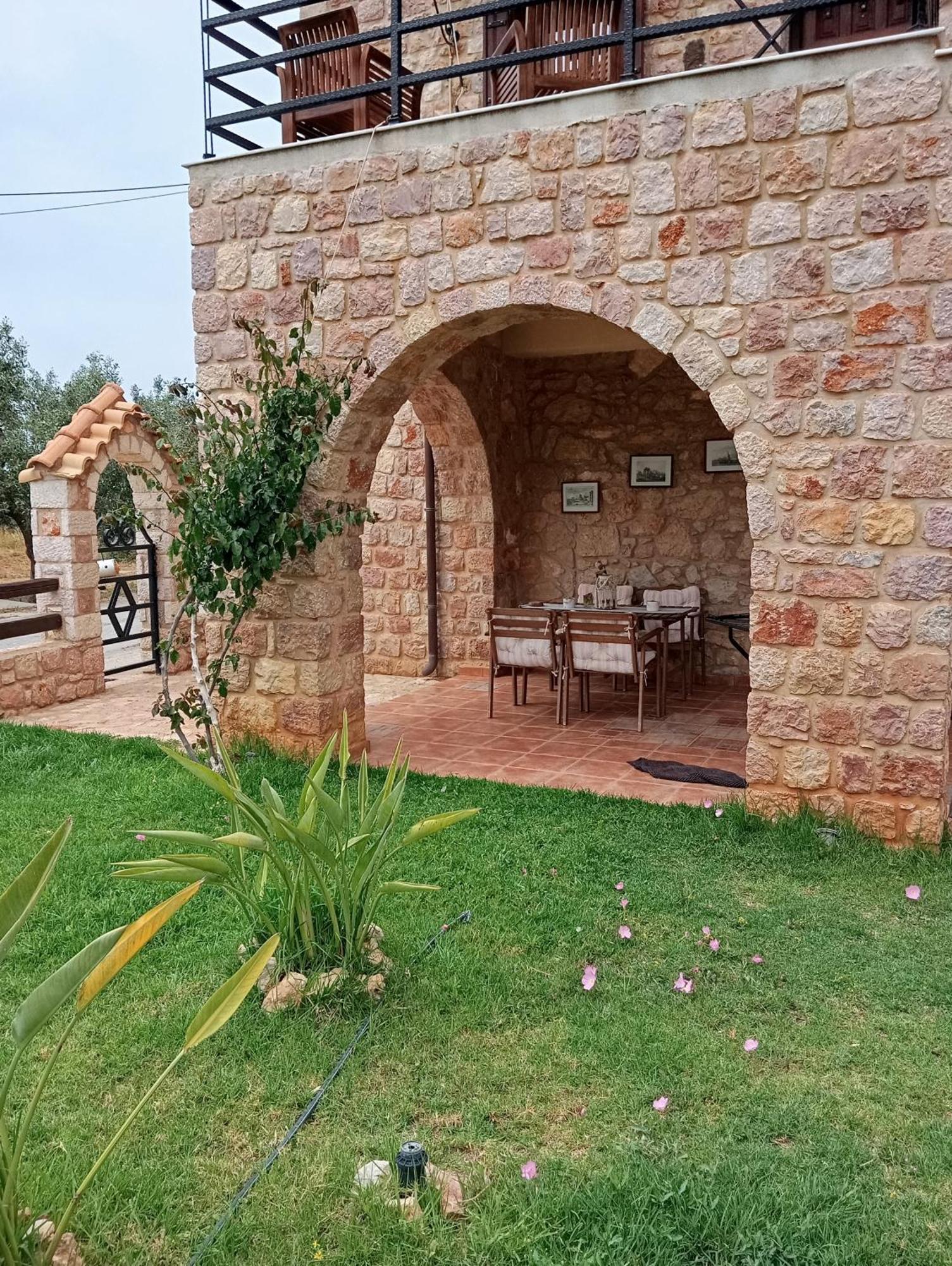 Niko'S Stone Guest House Plítra Buitenkant foto